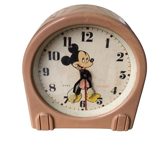 Vintage 40s 50s Mickey Mouse Plastic Ingersoll Clock - Picture 1 of 8